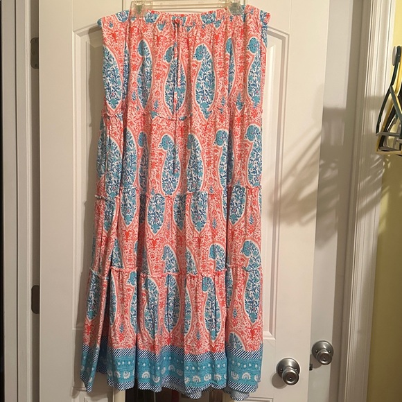 Size XXL Crown & Ivy Blue and Coral Paisley Top with maxi skirt. Beautiful! - Picture 7 of 7